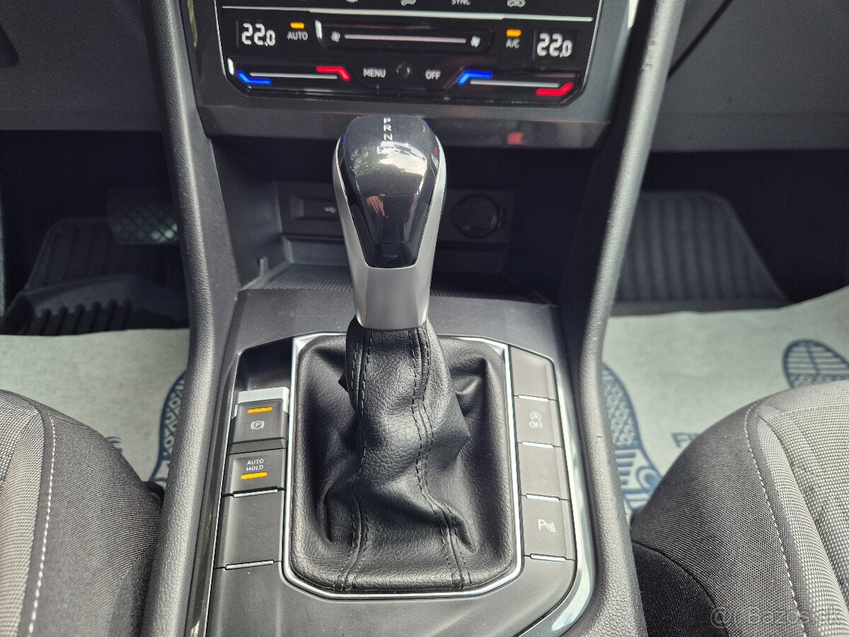 ===Volkswagen Tiguan=== - 14