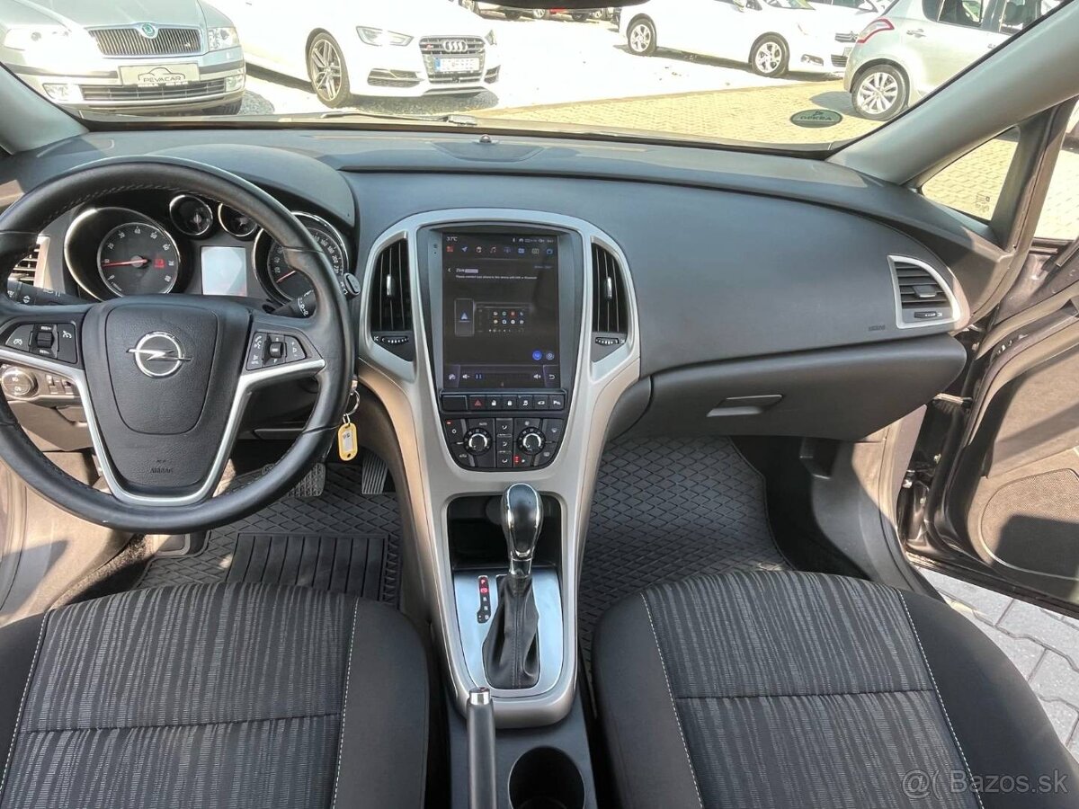 Opel Astra Sport Tourer ST 1.4 Turbo 140k Enjoy A/T - 14