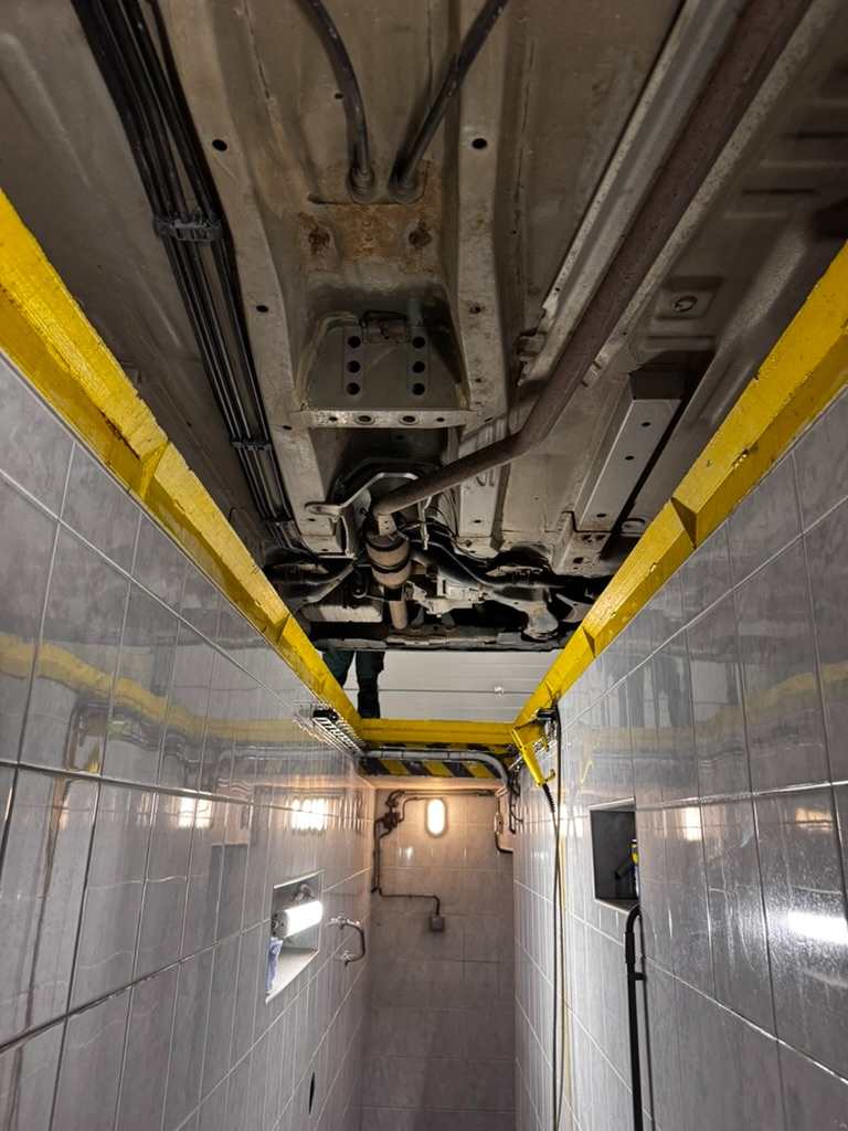 HONDA CIVIC 1.6 VTEC / garážovaná - 14