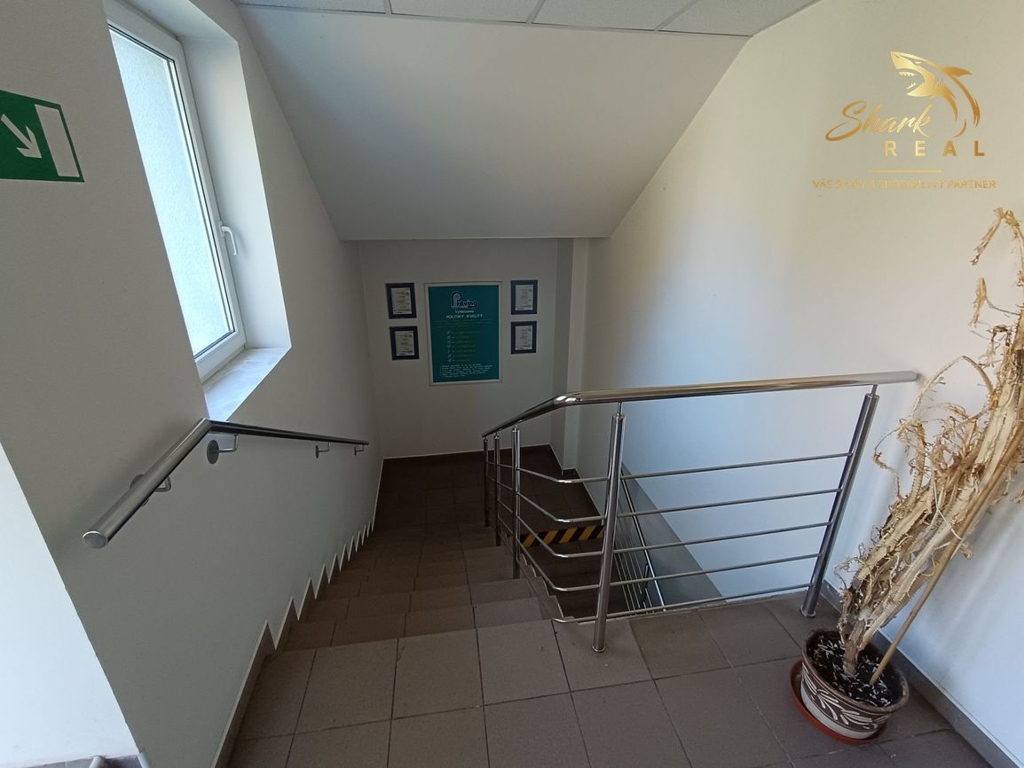 Administratívna budova - 14