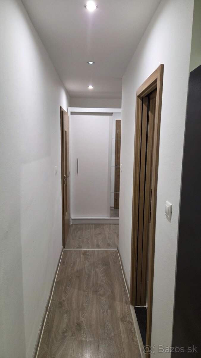 Prenajmem prerobený, zariadený 3 izbový byt vo Zvolene - 14