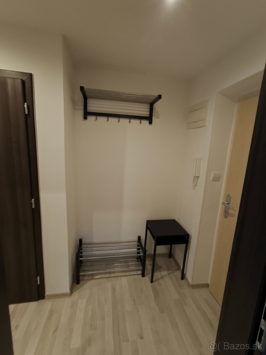 Prenájom 2 izb. byt Za Ferenitkou Nitra - 14