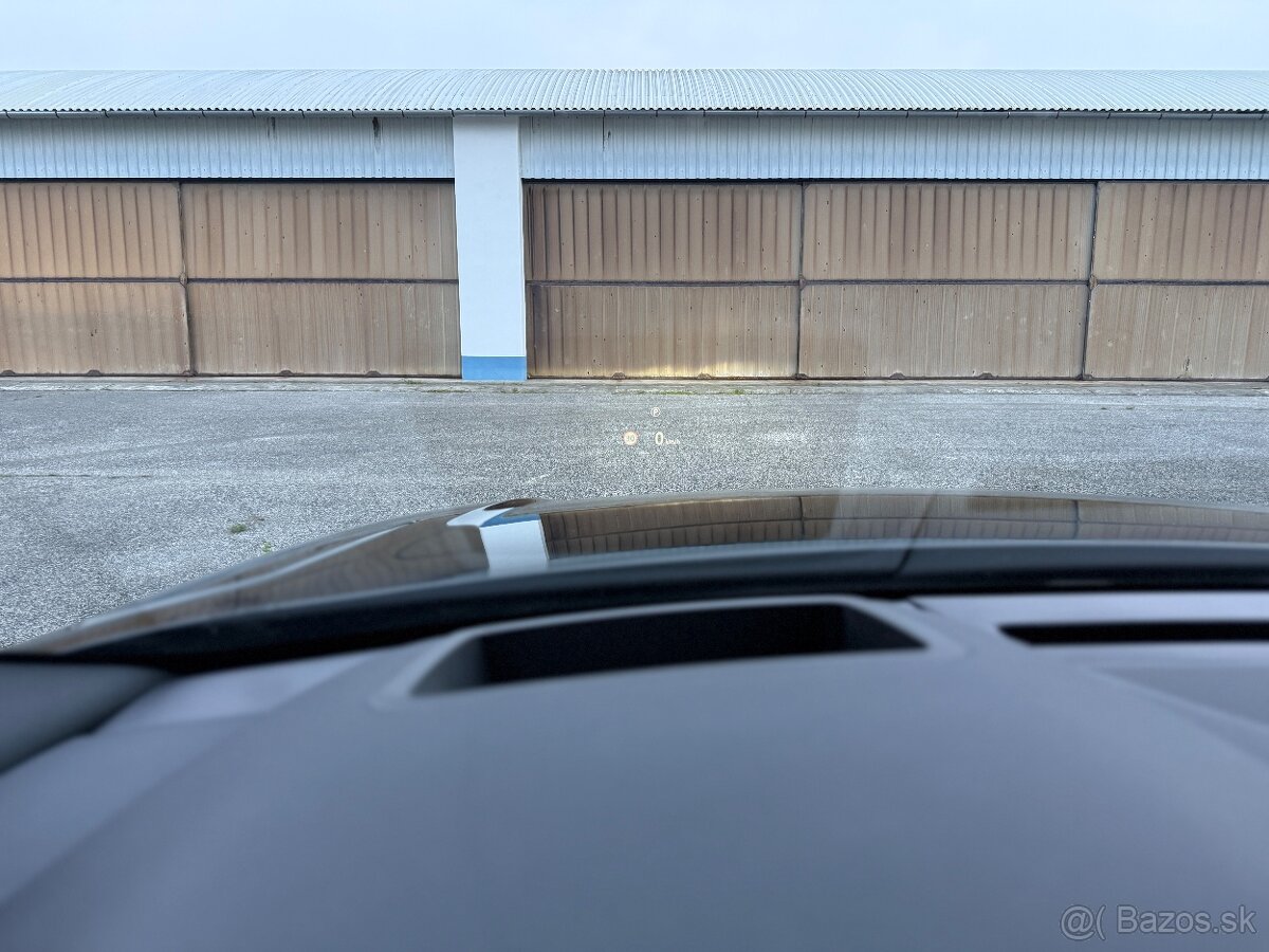 Land Rover Range Rover Velar R-Dynamics SE 300d - 14