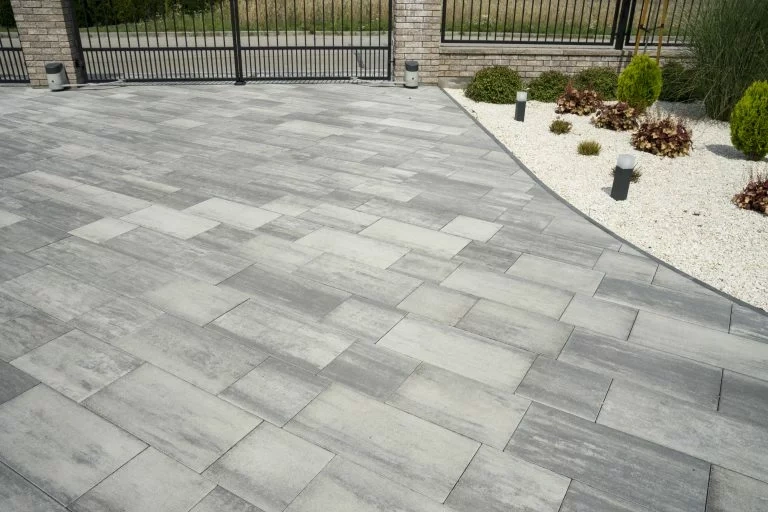 Pokládka zamkovej dlažby,výstavba plotov a ine práce - 14