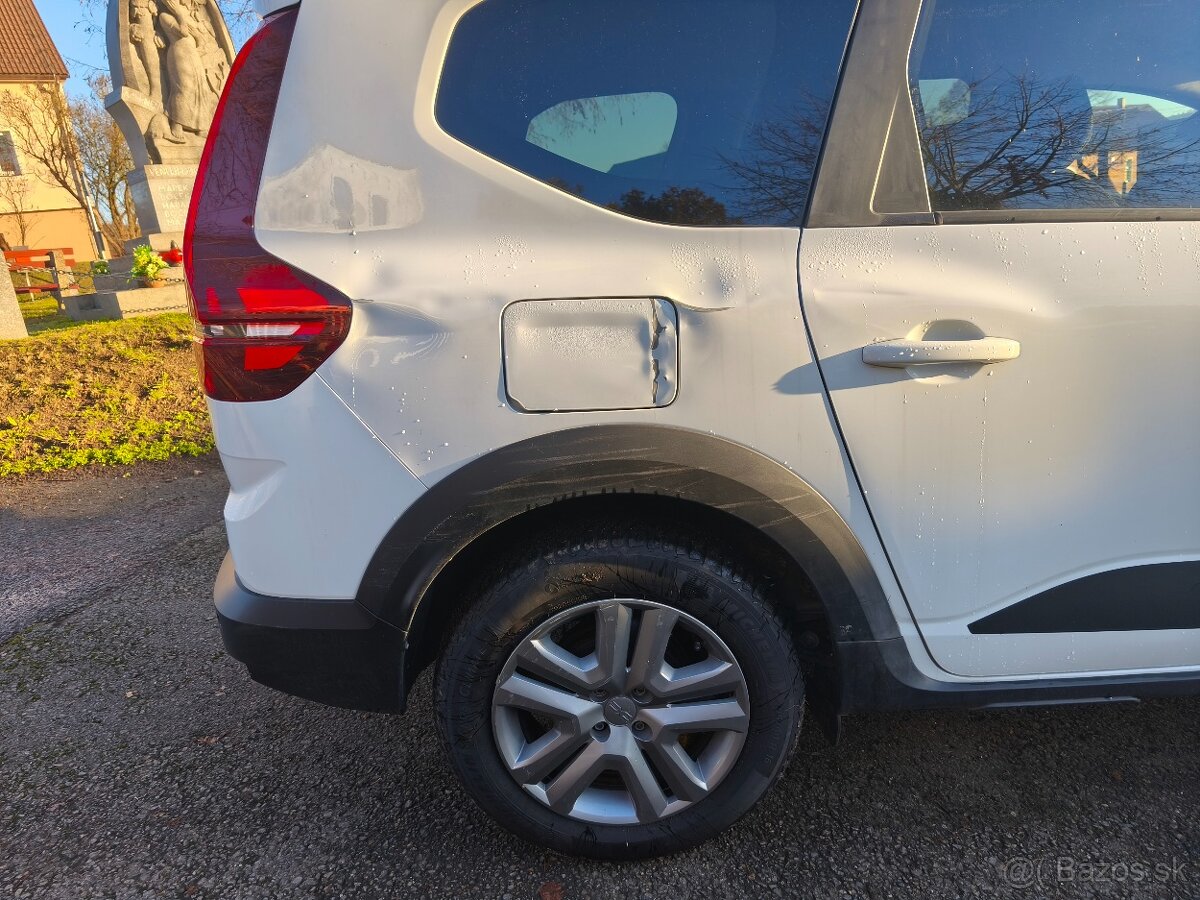 Dacia Jogger 1.0 TCe, 7 míst, 7.394 km - 14