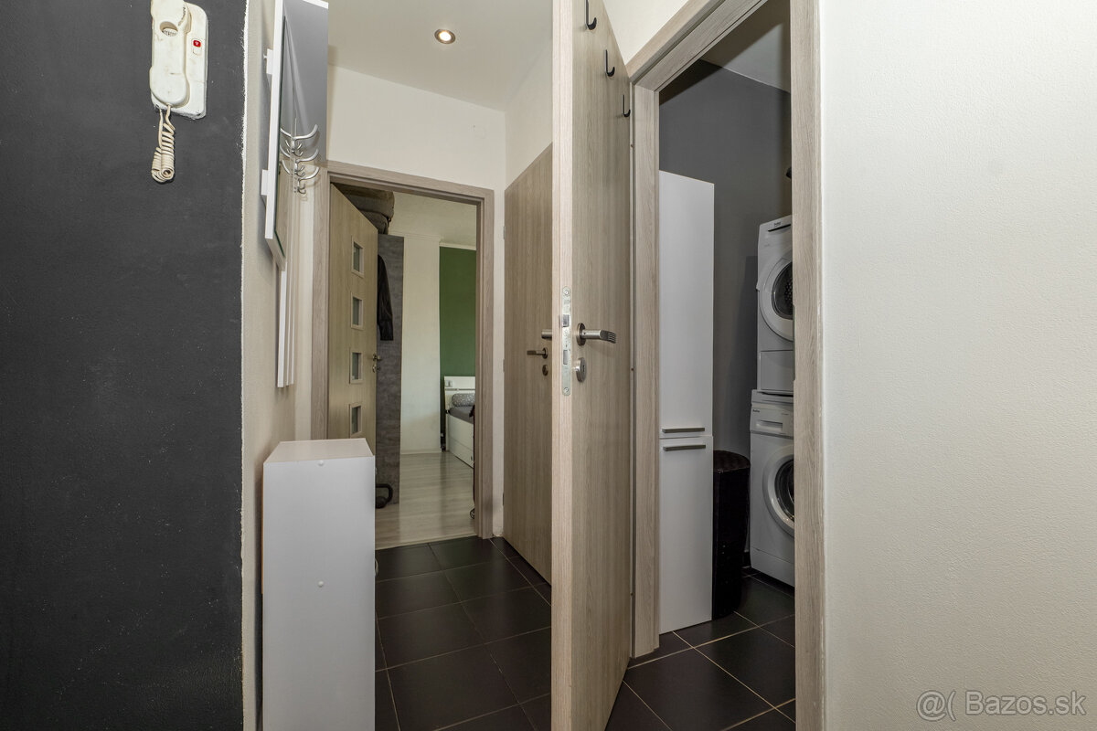 Štýlový zrekonštruovaný 2-izbový byt | Moldava nad Bodvou - 14