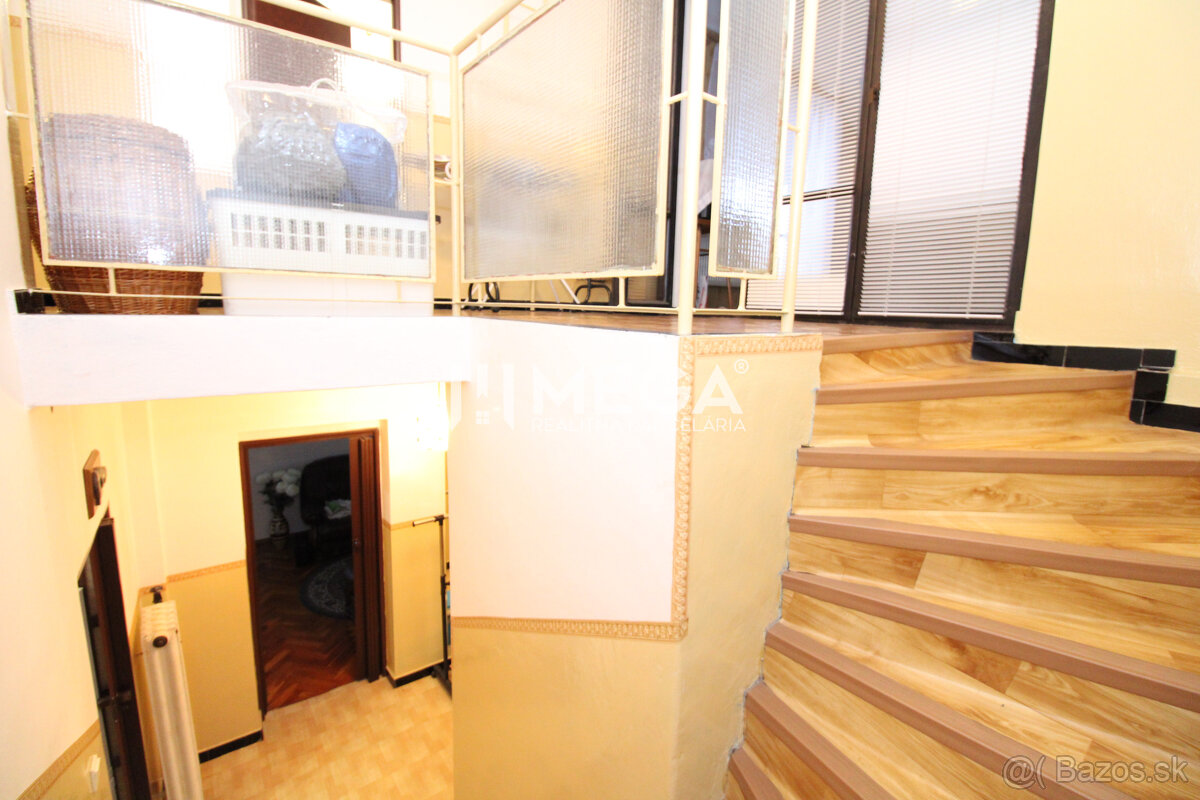 NA PREDAJ RODINNÝ DOM S PANORAMATICKÝM VÝHĽADOM NA HUMENNÉ - 14