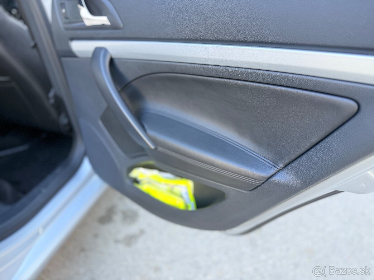 Škoda Octavia combi RS 147 KW benzín DSG 6 r.2012 - 14