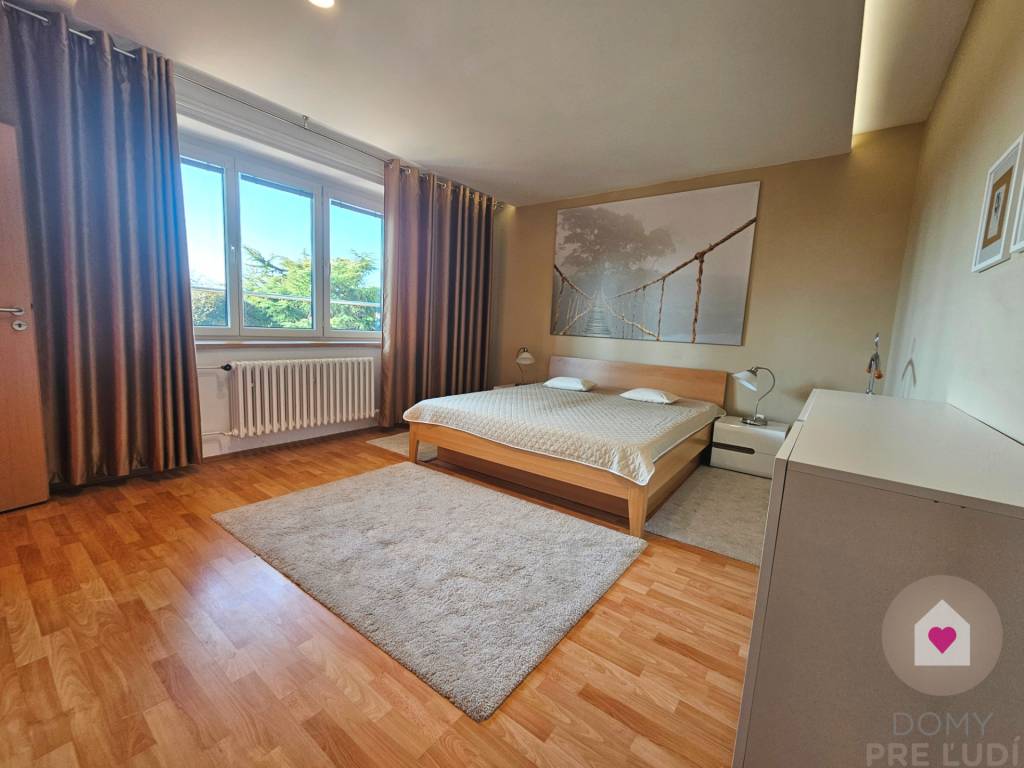 3,5 IZBOVÝ KOMPLETNE ZARIADENÝ BYT (110 m2) V RD, BA- STARÉ - 14