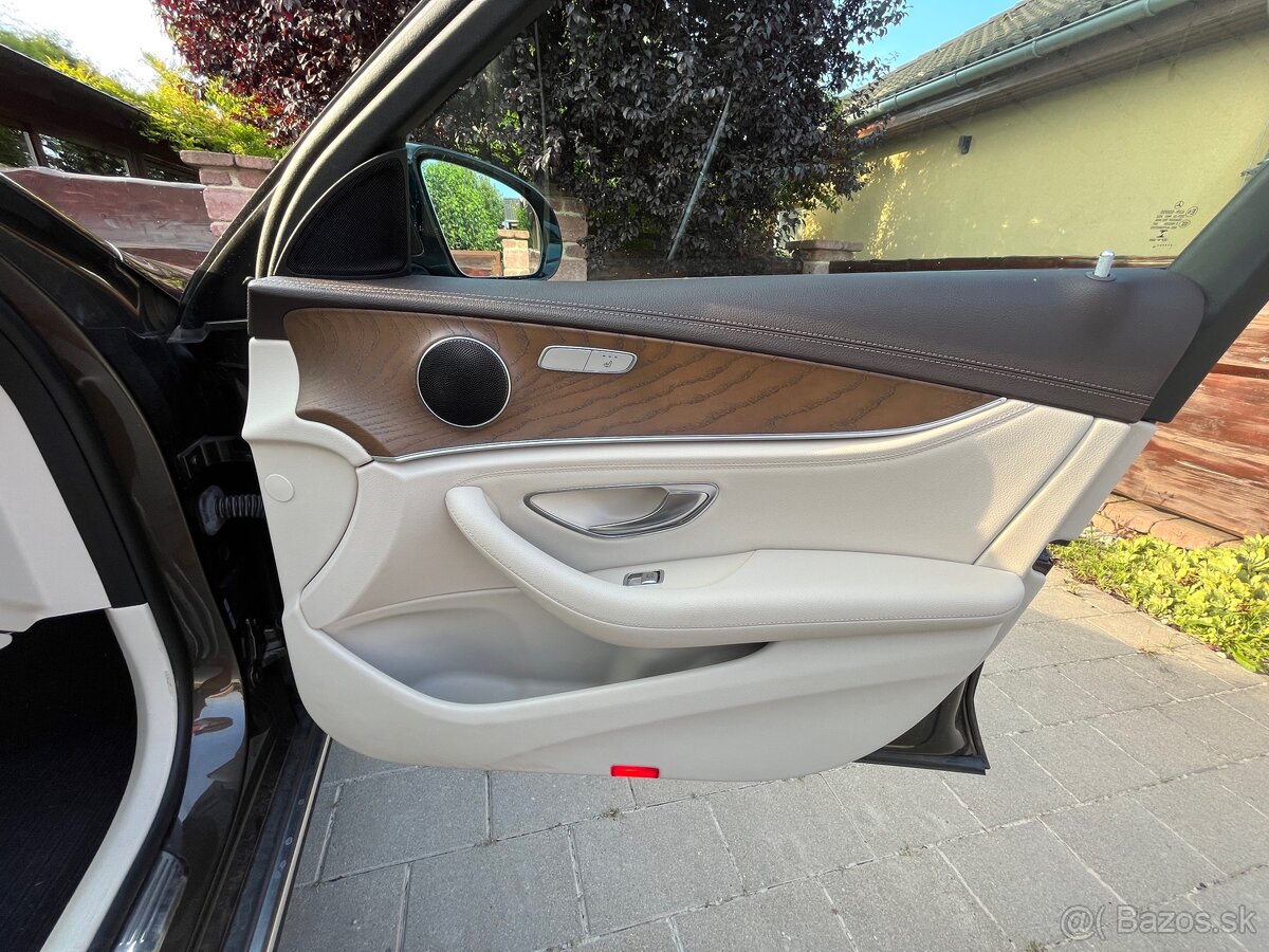 Mercedes Benz E220 4matic All-terrain- cena s DPH - 14