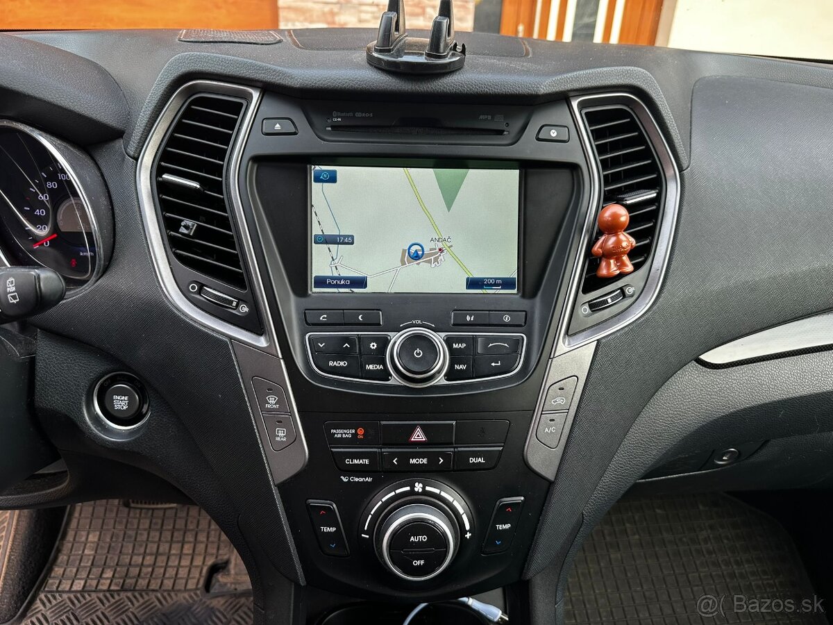 Hyundai Santa Fe - 14