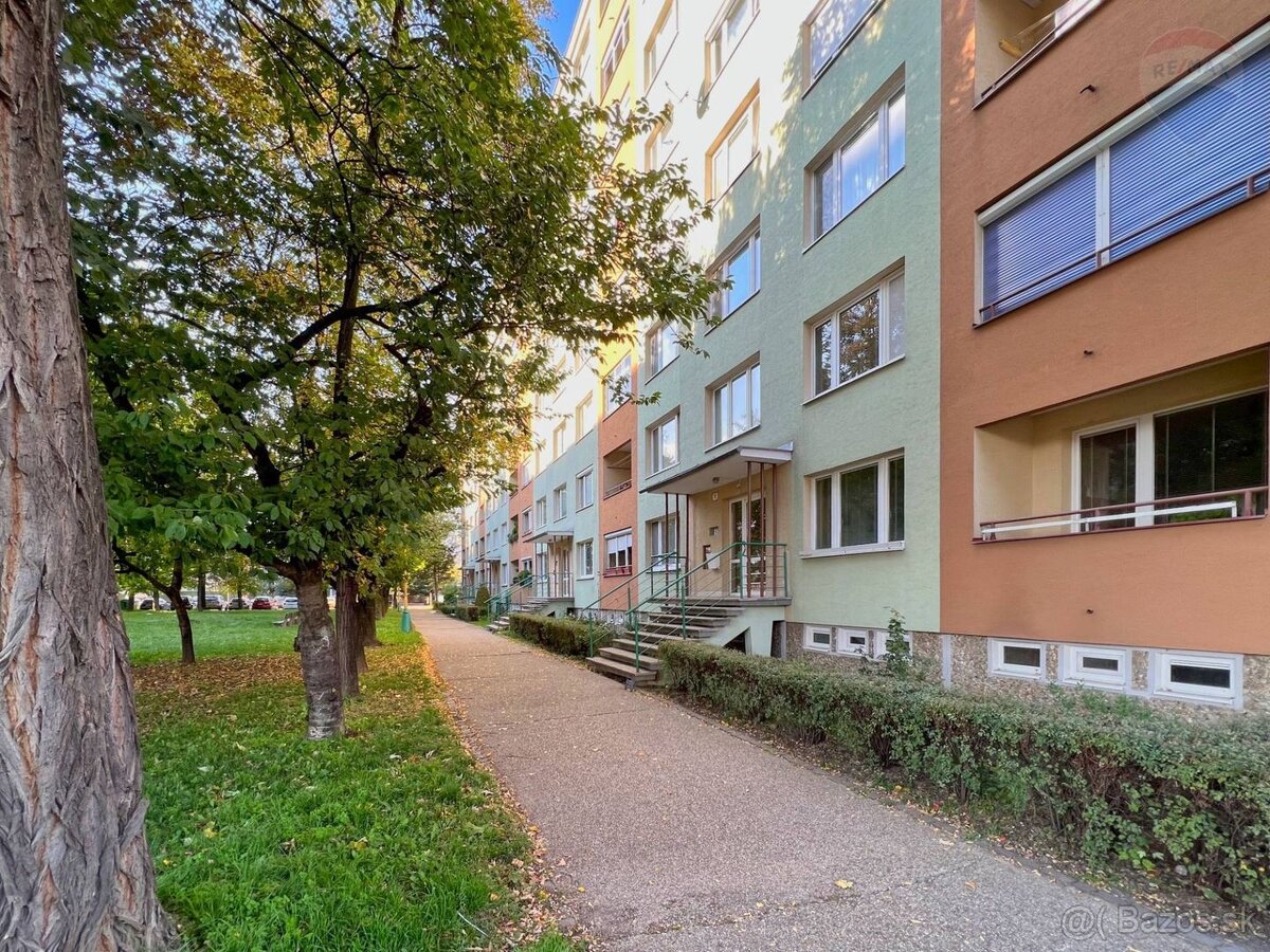 PREDAJ 4-izb. byt ul. Lúčna PRIEVIDZA - výhodná investícia - 14