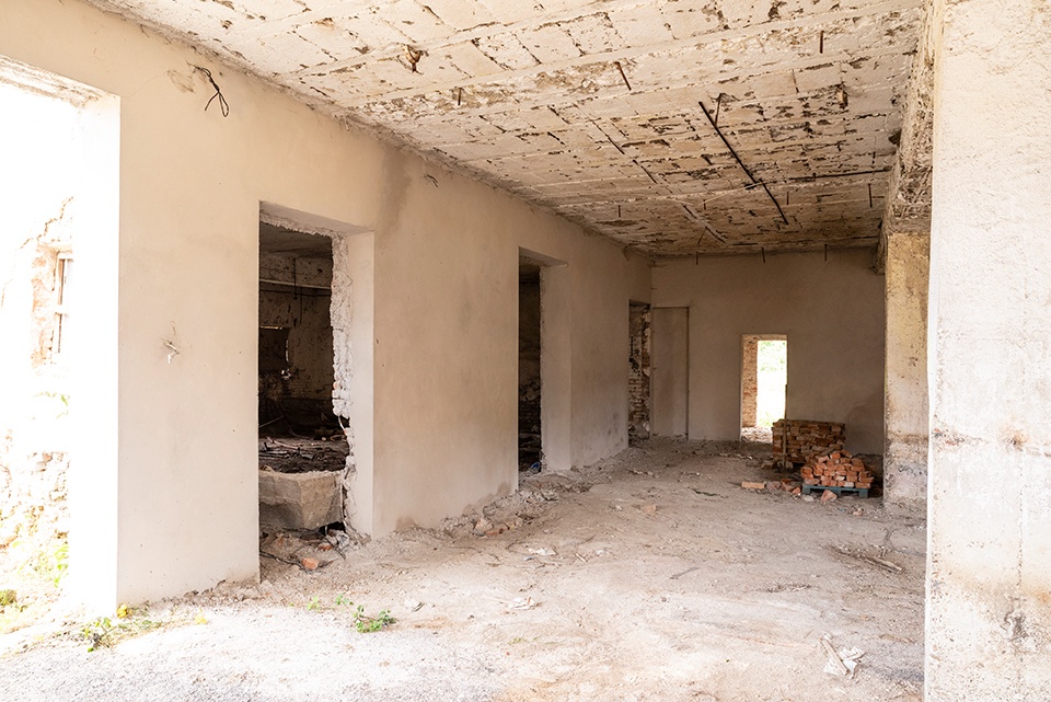 POĽNOHOSPODÁRSKA BUDOVA V OBCI CIGLA - 14