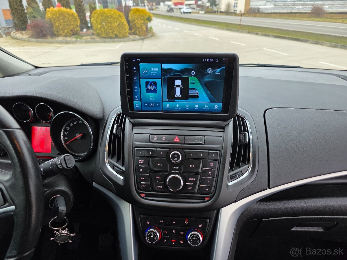 Opel Zafira 1,4benzín 2012 - 14