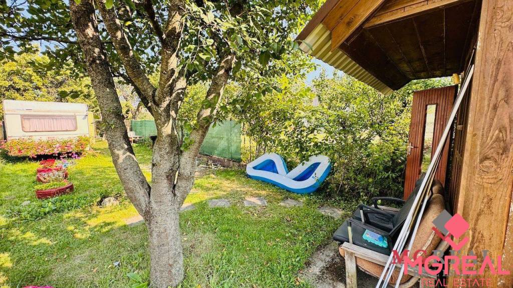 Na predaj záhradná chatka so záhradkou 244 m2 Malé Uherce - - 14