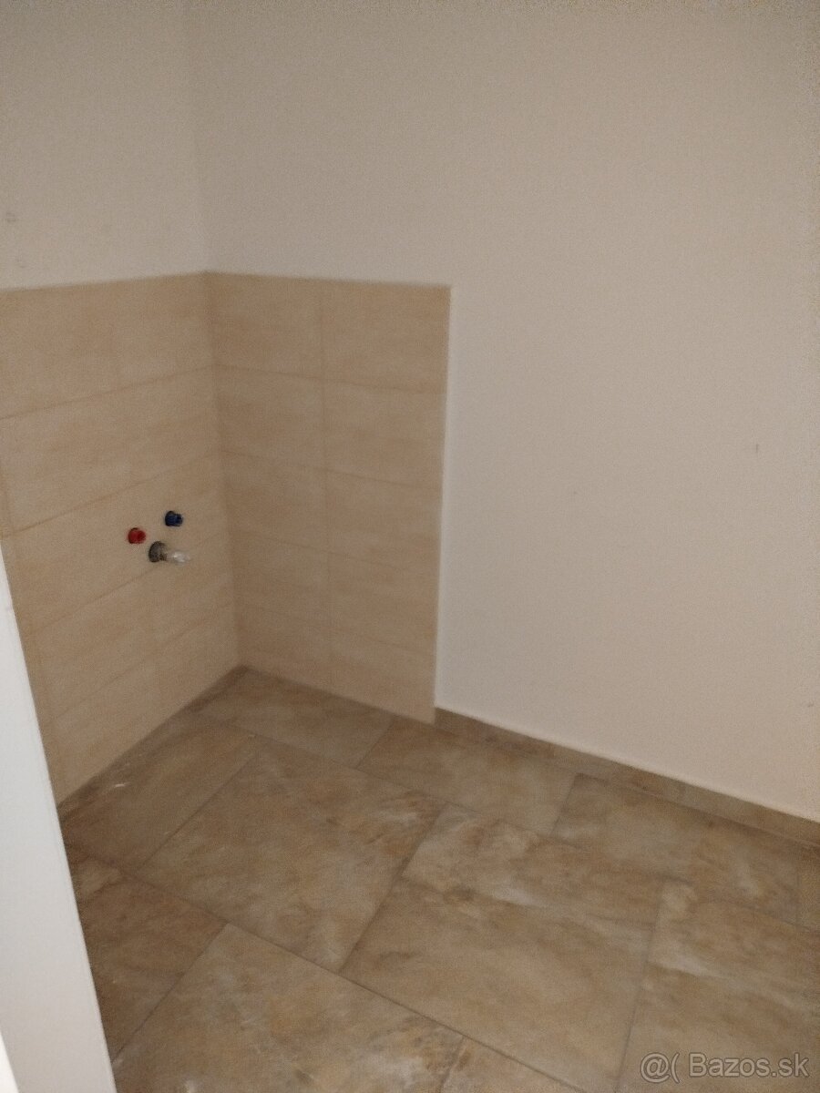 Priestor na prenájom - 14