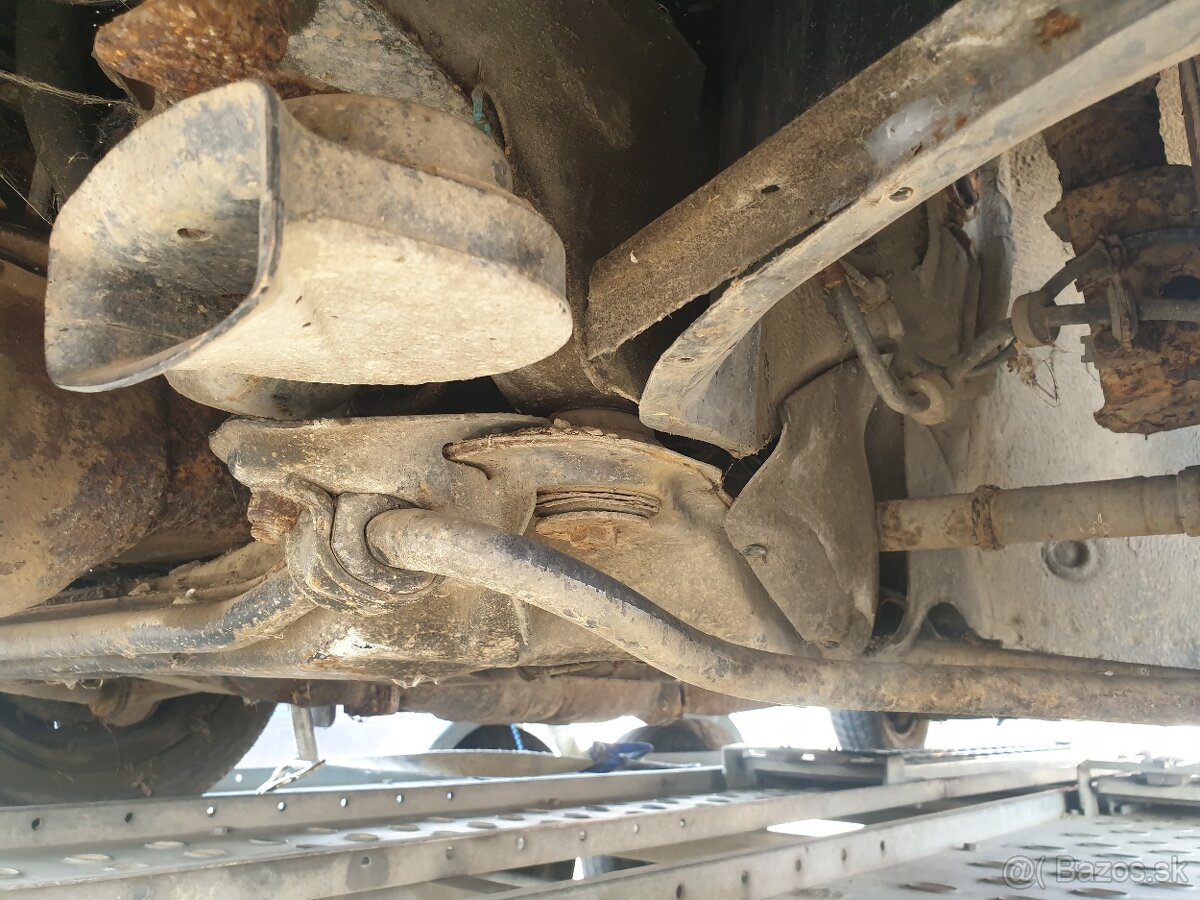 Audi 100 c3 doutník sedan 5V 2.3 benzín - 14