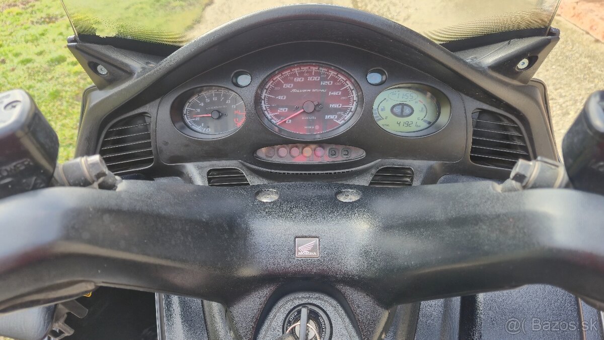 Honda Silver Wing FJS400 - 14