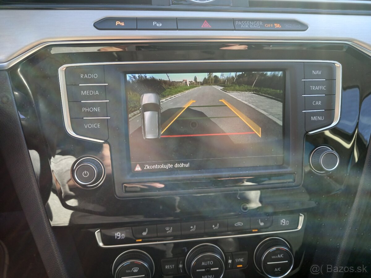 VW PASSAT B8 2,0TD-2015-150PS-LED-ACC-HIGHLINE-AHK - 14