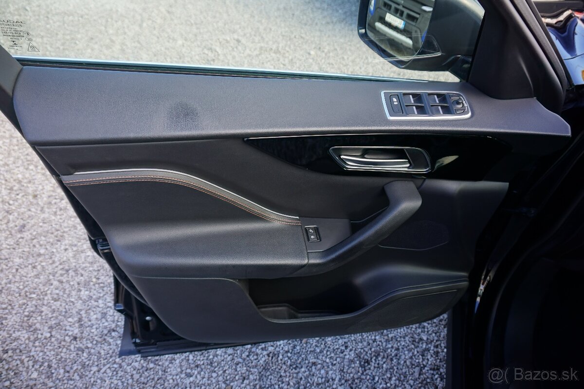 Jaguar F-Pace 2.0D I4 180k Prestige - 14