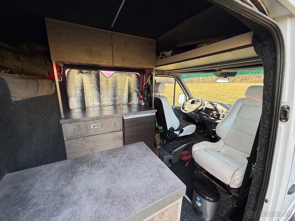 Obytna dodavka,caravan mercedes sprinter 312D - 14