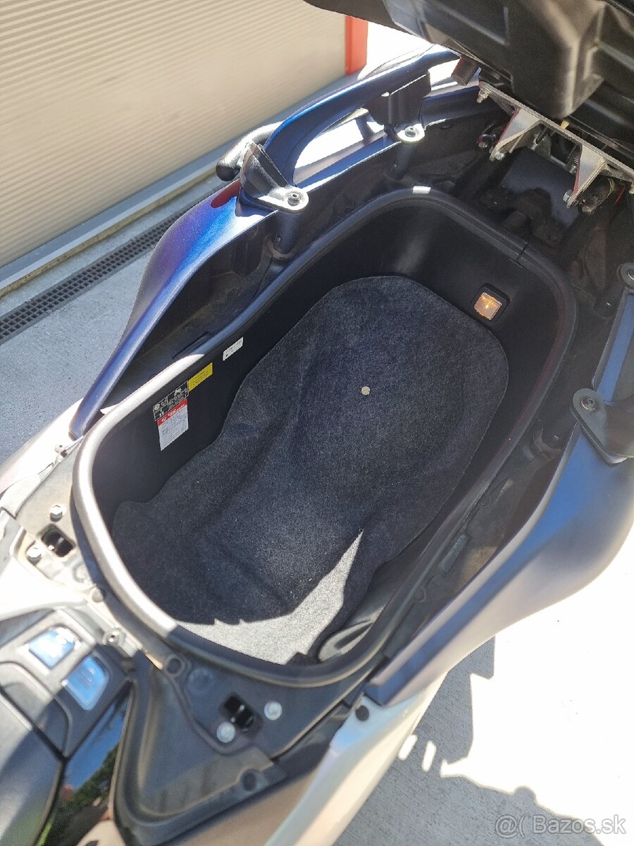 Yamaha Tmax 530 - 14