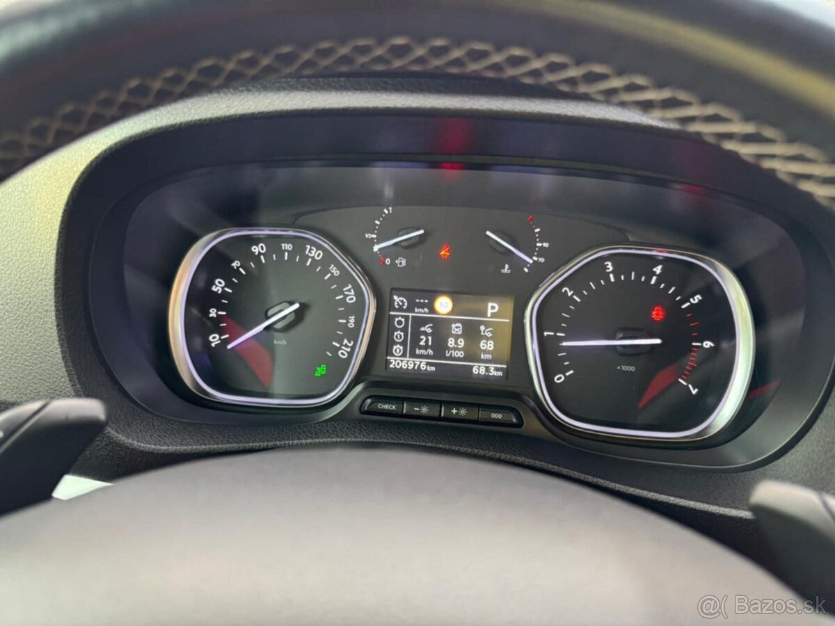 PEUGEOT EXPERT TRAVELLER 2.0 HDI - 14