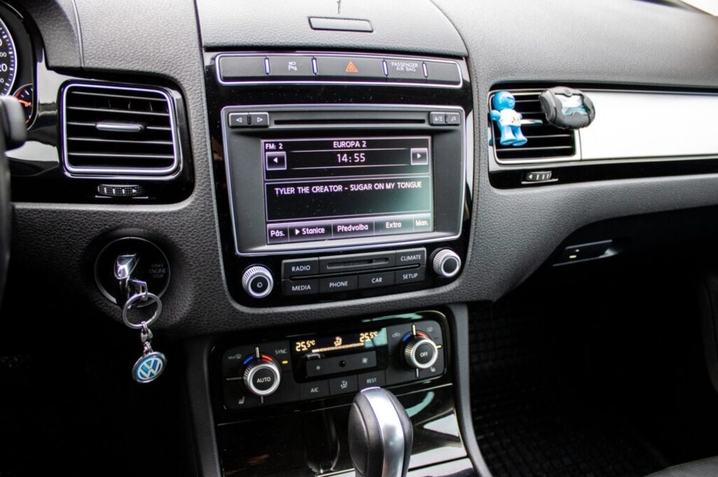 Volkswagen Touareg 3.0TDI V6 4Motion - 14