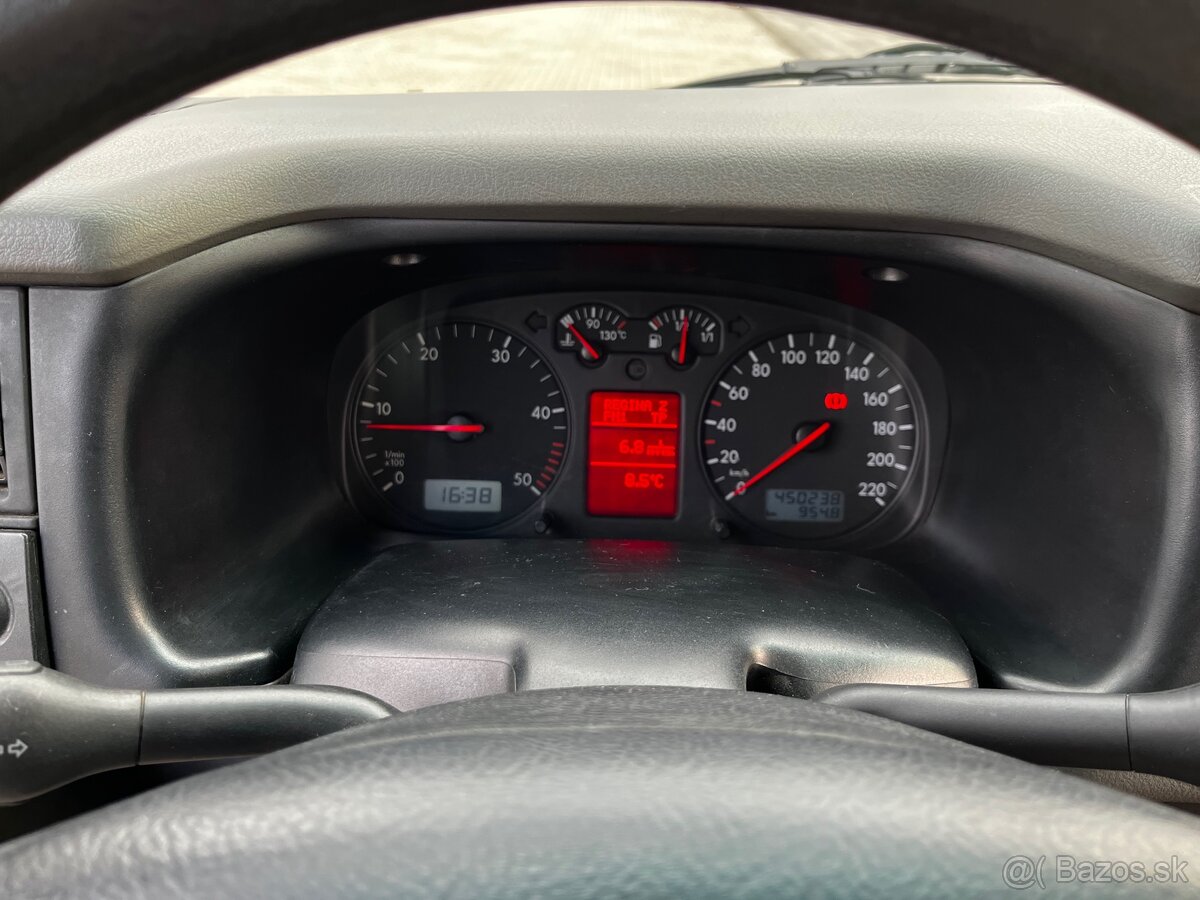 Predám Volkswagen Caravelle T4 (2001) - 14