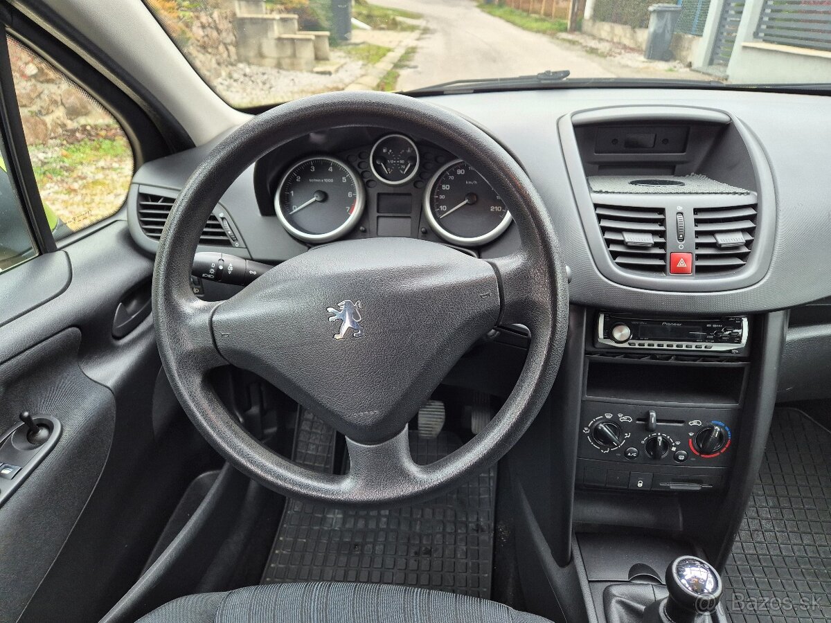 Peugeot 207 1.4 benzin - 14