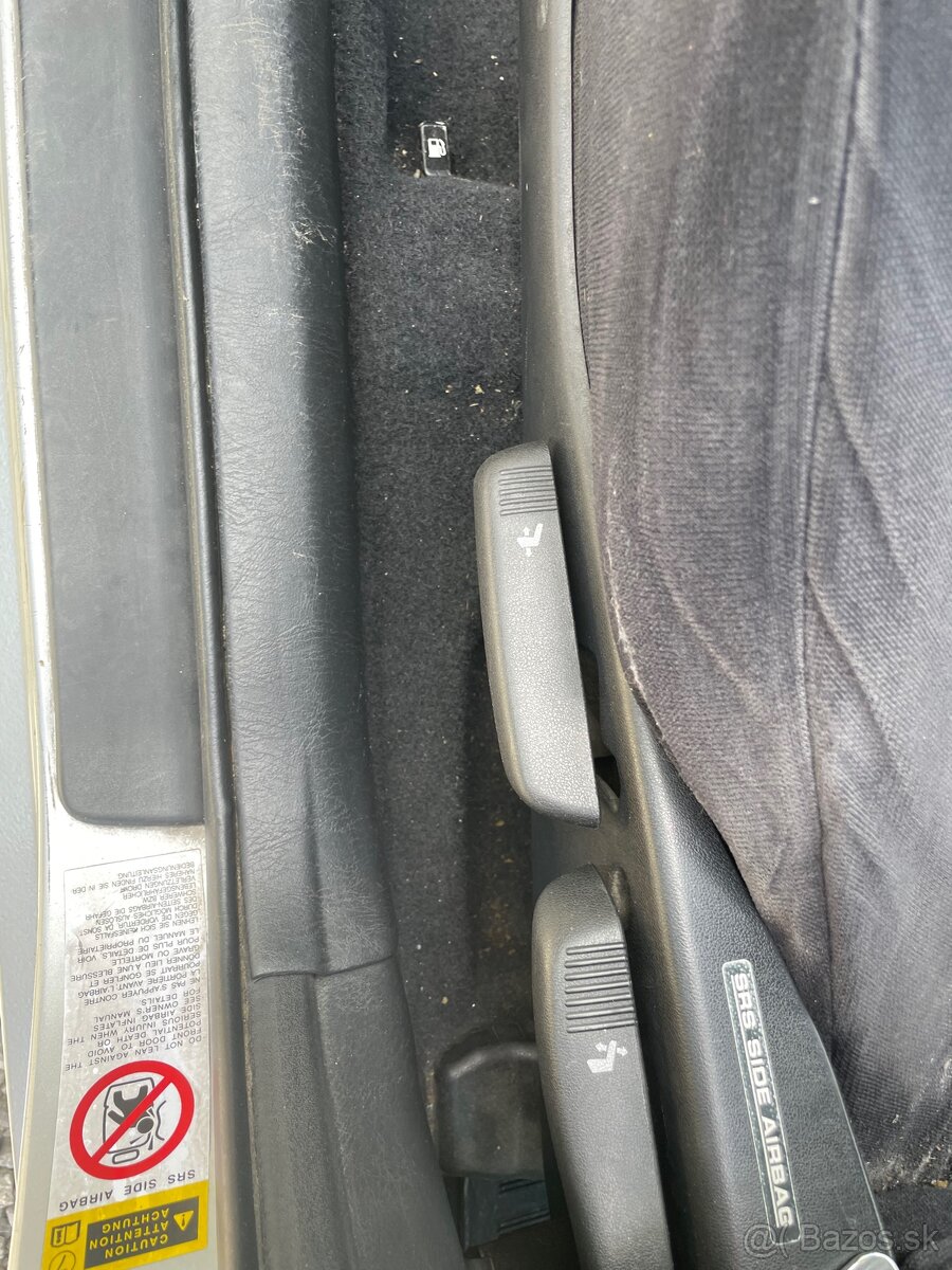 Toyota Corolla 2.0 - 14