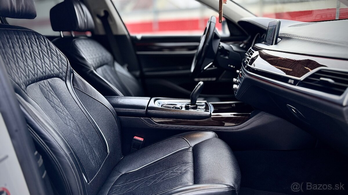 BMW Rad 7 730d xDrive AT 195kW - 14