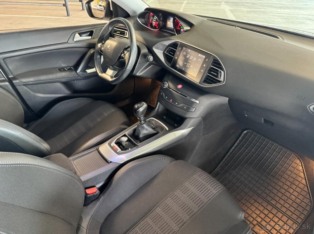Peugeot 308 - 14