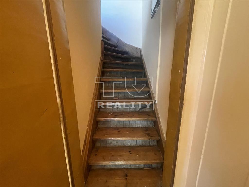 Na predaj:Rodinný dom s potenciálom v obľúbenej časti... - 14