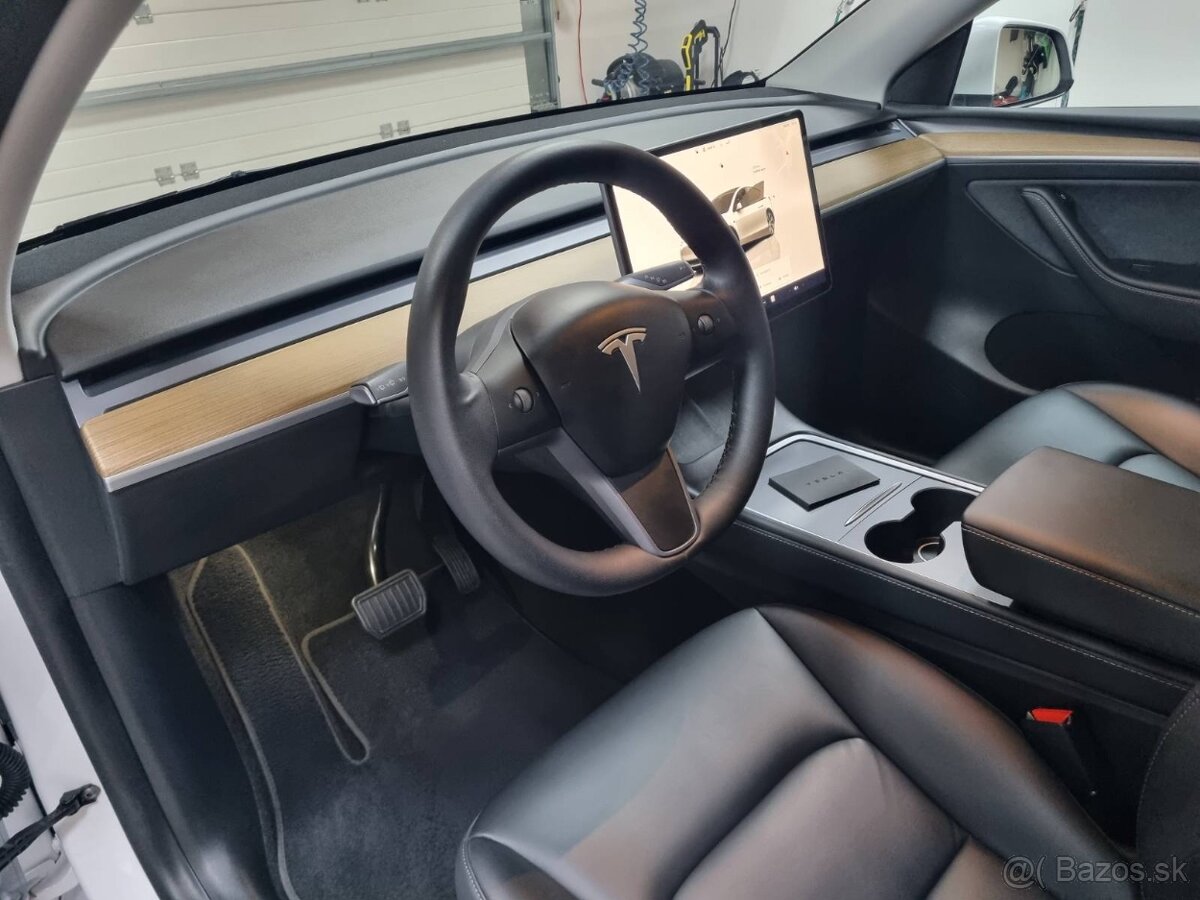 Tesla model Y AWD Long Range - 14