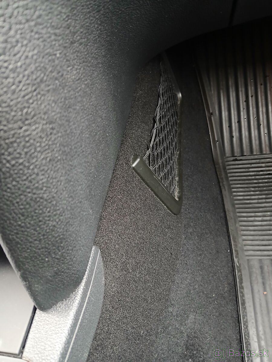 Škoda Superb,2.0 TD.CR 103KW, R.v.2013 CR, 6.Rych.ZANOVNÉ - 14