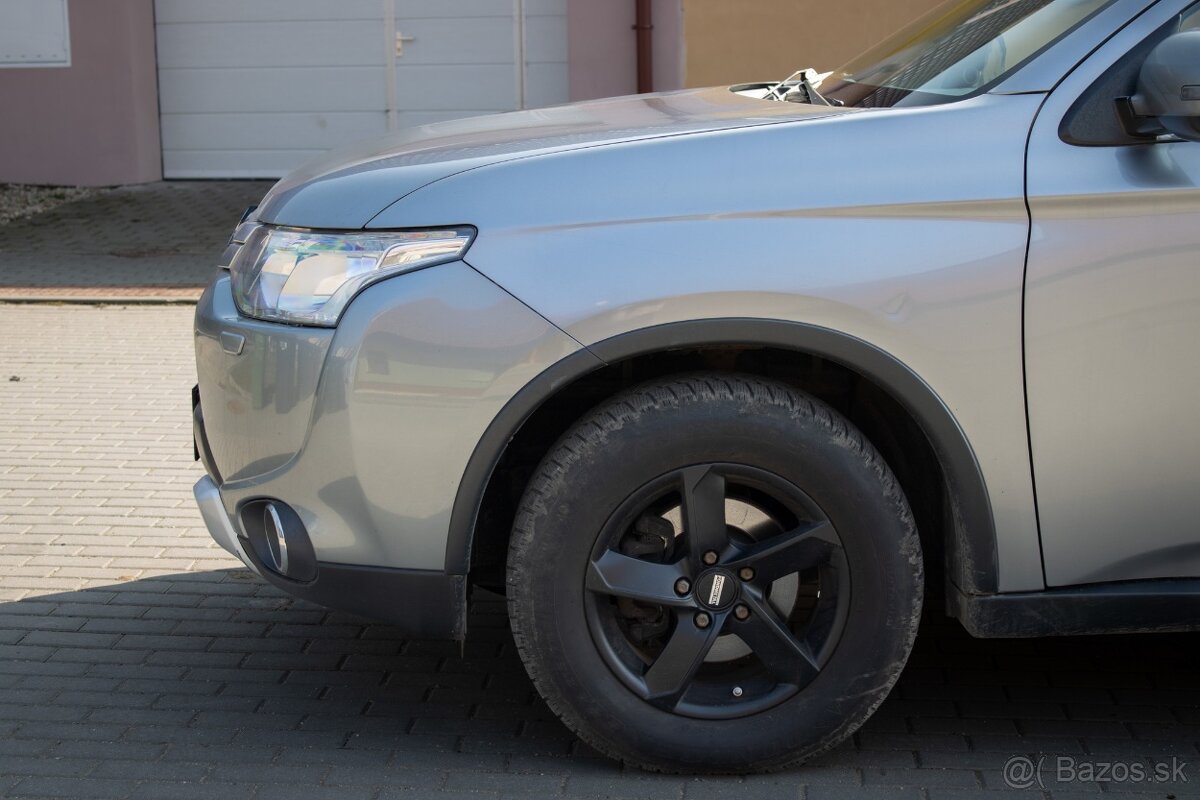 Mitsubishi Outlander 2.2 DI-D 2015 - 14