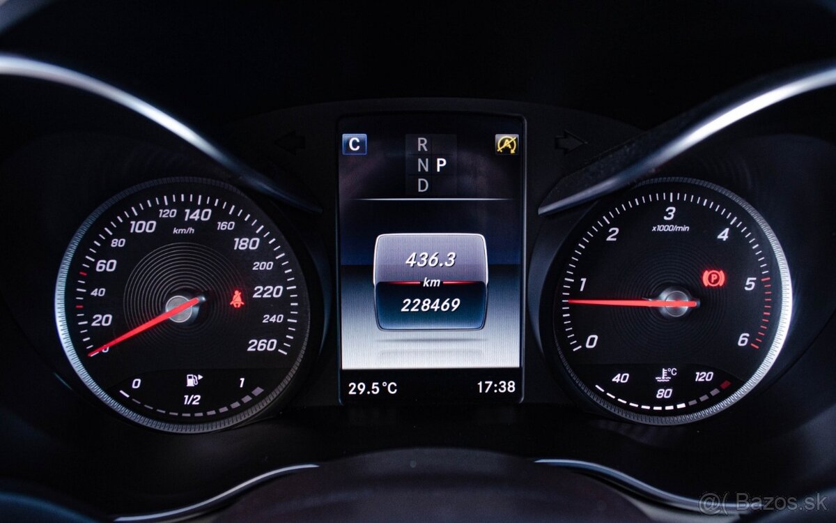 Mercedes Benz 9G C220d 2017 - 14