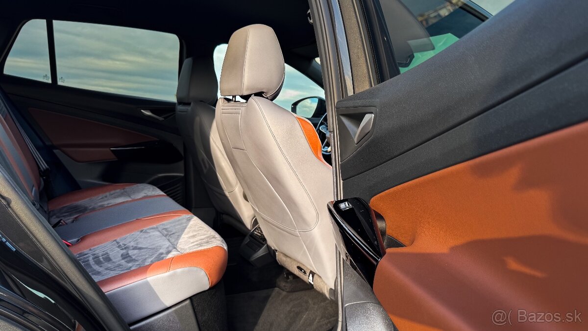 VOLKSWAGEN ID.4 PRO PERFORMANCE - 150 kW/204 PS - 77kWh - 14