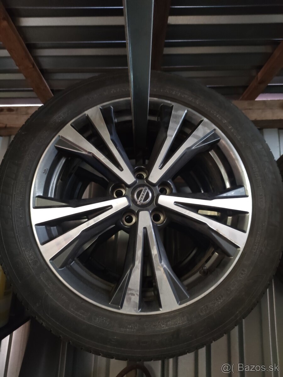 Nissan Qashqai 4x4 + ťažné, 360 kamera - 14