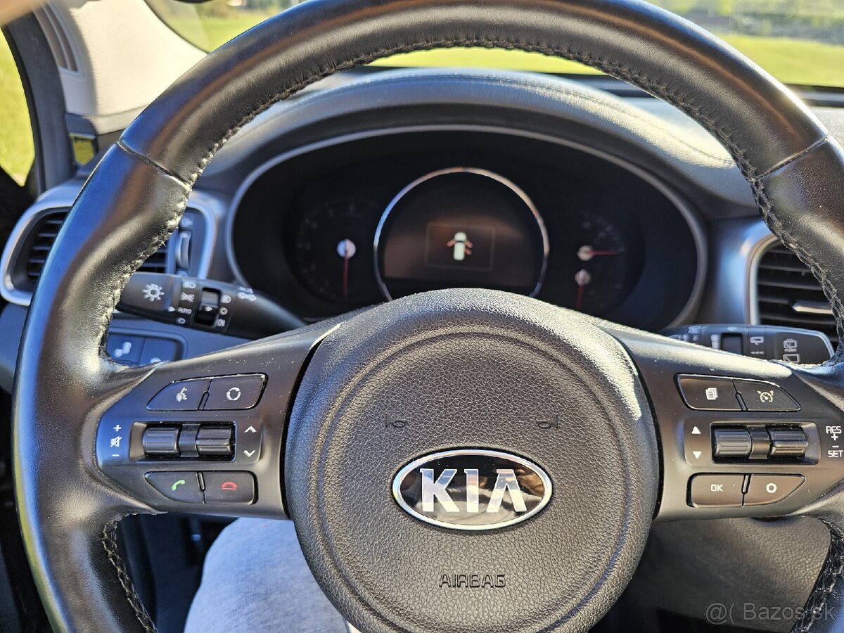 Kia Sorento 2016 2,2CRDI 4x4 šedá tm.metalíza, AUTOMAT - 14