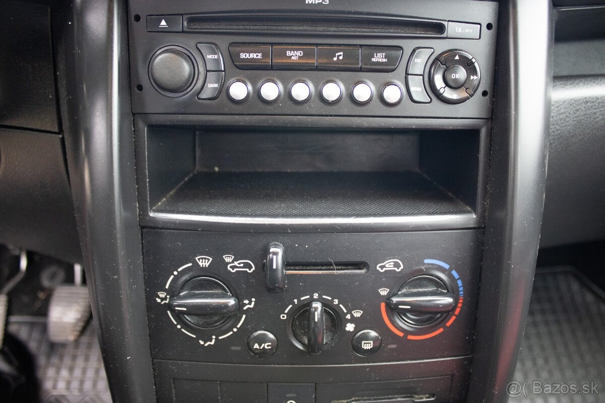 Peugeot 207 1.4e 16V VTi Classic Pack - 14