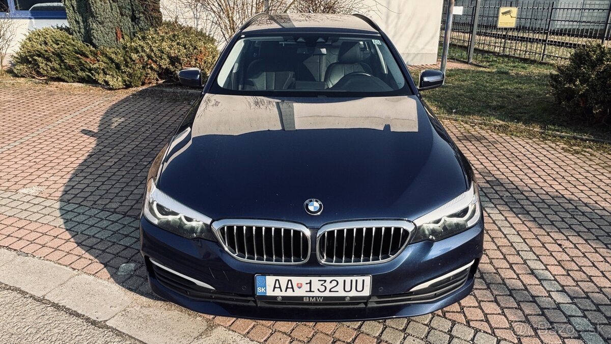 BMW rad 5 Touring 518d - Model 2020 - 14