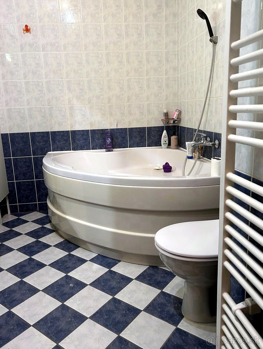 Prenájom veľkého 4-izbového bytu pri British intern. school - 14