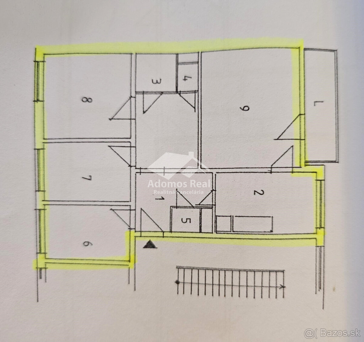 4 - IZBOVÝ BYT KOMENSKÉHO / TREBIŠOV - 14