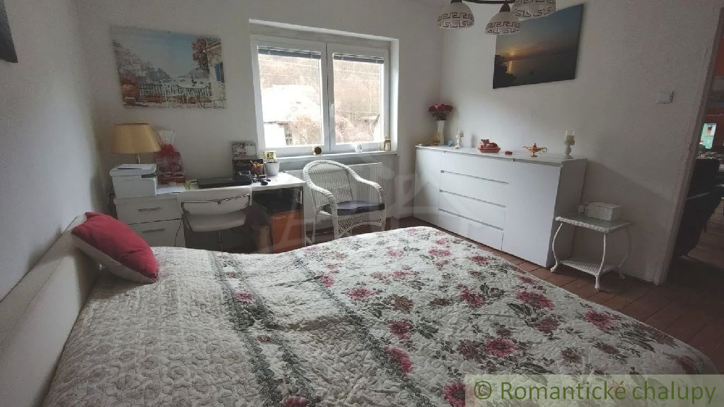 Vidiecka usadlosť s možnosťou podnikania – bývanie, agrotu - 14