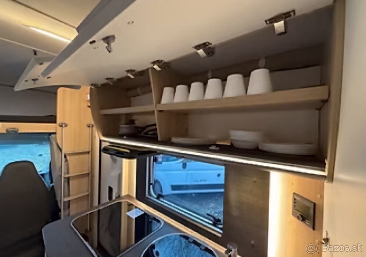 Predam autokarava Sunglight A68 - 14