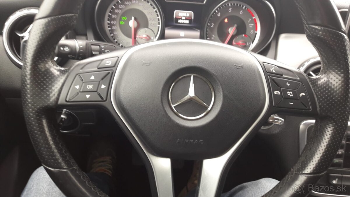 MB GLA 200 1,6 benzin 115kw rok 2015 - 14