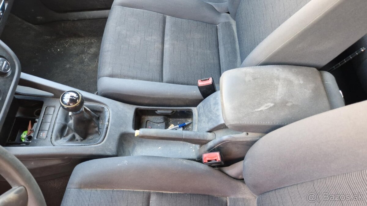 VW Golf V 1,4i 66kw kód motora: BLN - 14