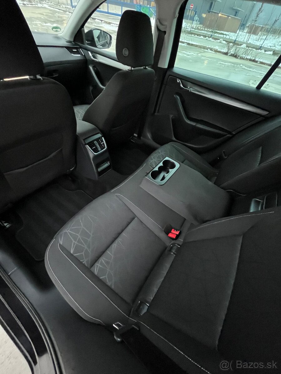 Škoda Octavia Combi III Facelift Xenon,Ťažné - 14